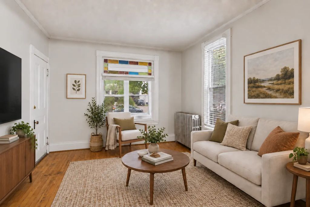 2542 Garfield Avenue, Minneapolis