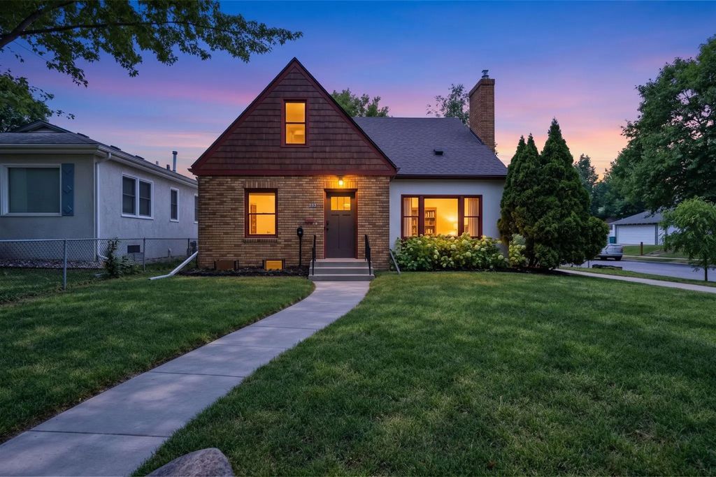 2748 Ne Ulysses Street Ne, Minneapolis