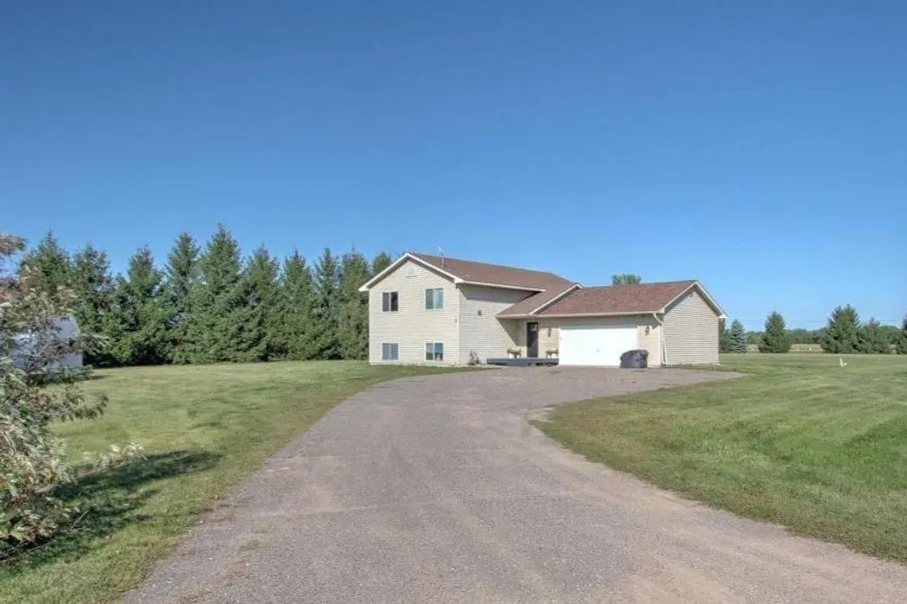 1620 Evergreen Street, Ogilvie