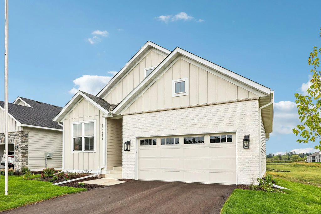 20214 Keystone Avenue, Lakeville
