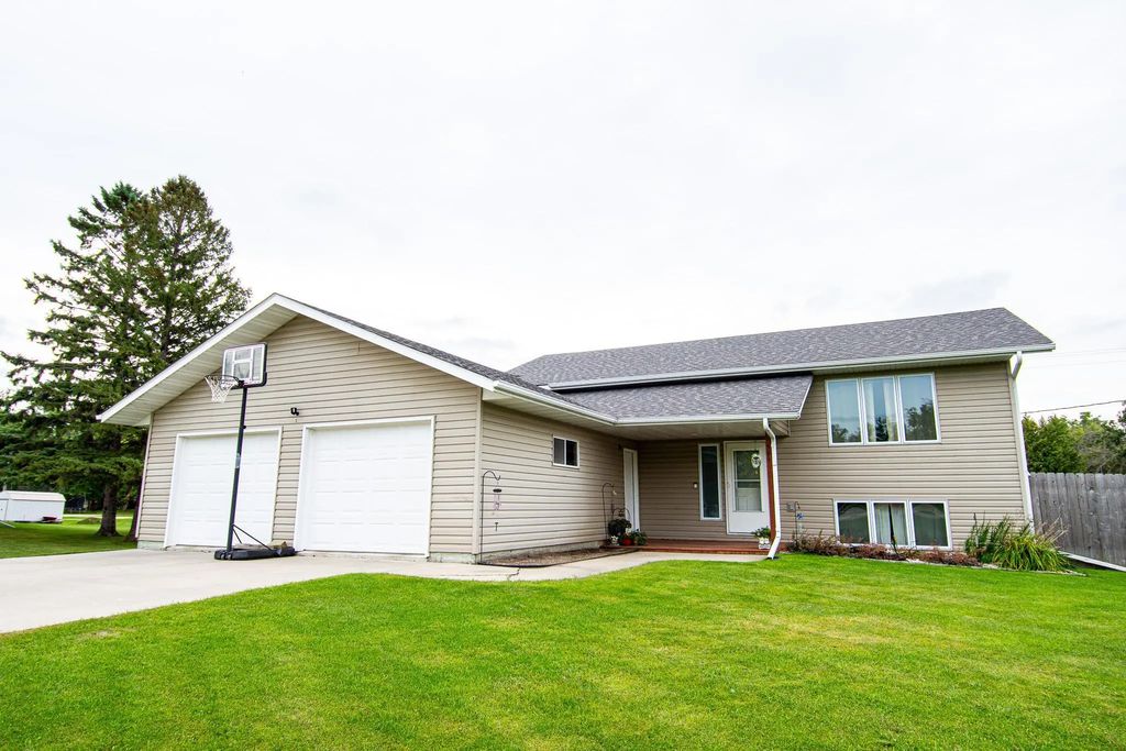 365 Healy Avenue W, Plummer