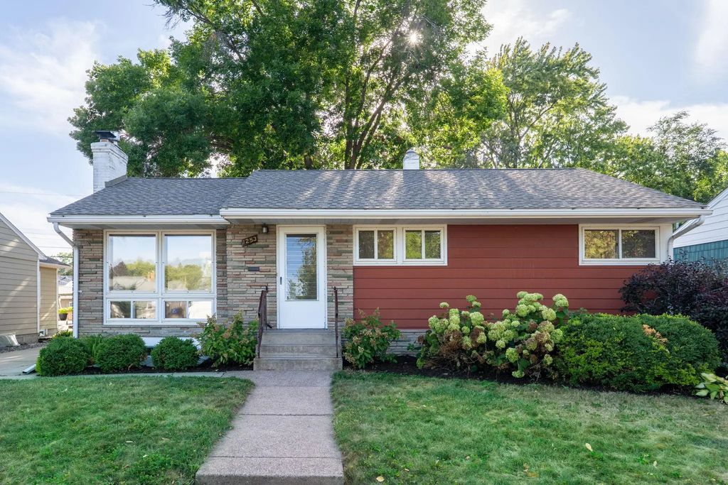 1253 Saint Paul Avenue, St Paul