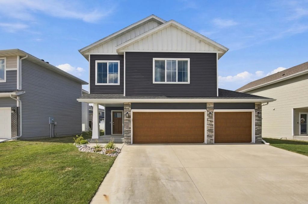 6183 58th Street S, Fargo