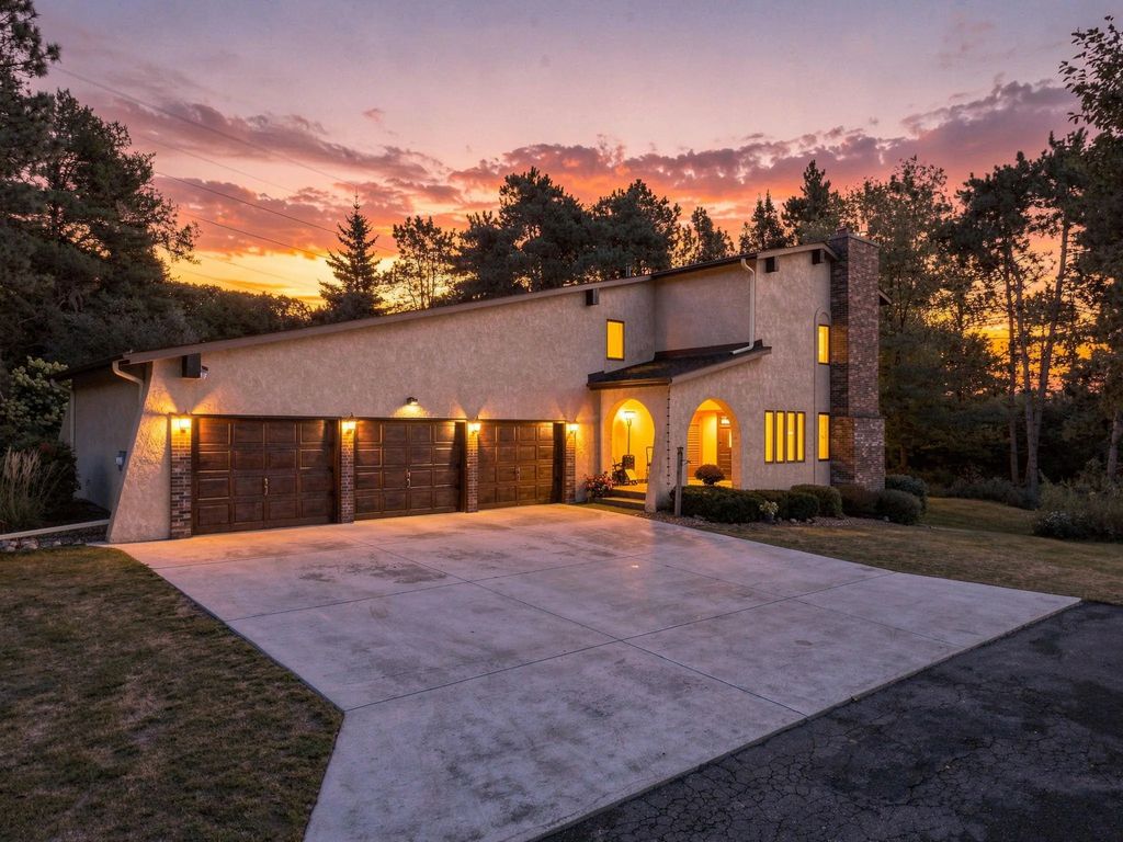 6668 Crackleberry Trail, Woodbury