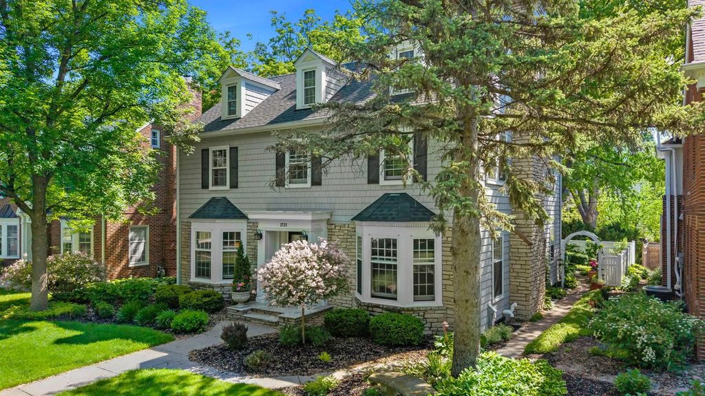 3725 Glenhurst Avenue, Saint Louis Park