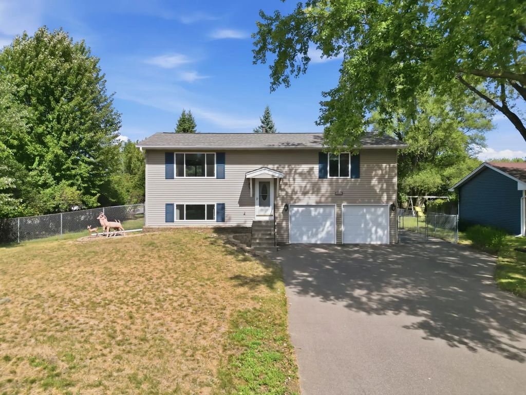 4061 99th Avenue Ne, Blaine