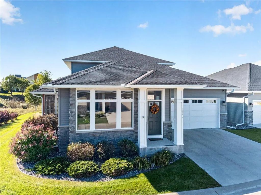 1265 Willowbrook Circle, Delano