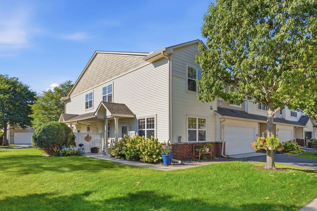 3425 Hazel Trail D, Woodbury