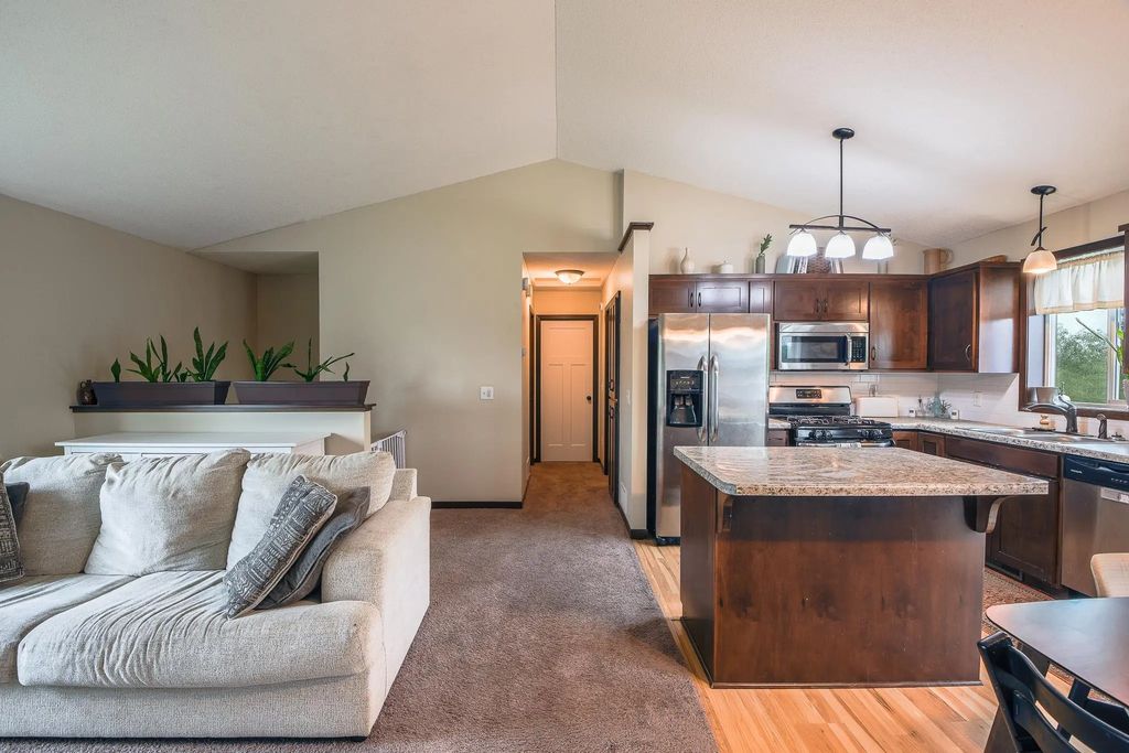 12261 44th Avenue, Becker