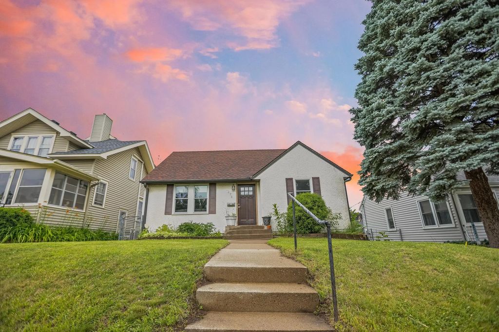 1273 Juno Avenue, St Paul