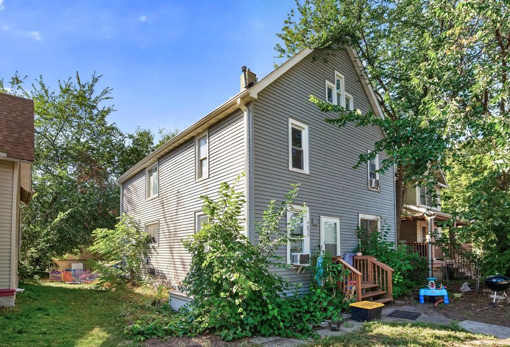 4653 Bryant Avenue N, Minneapolis