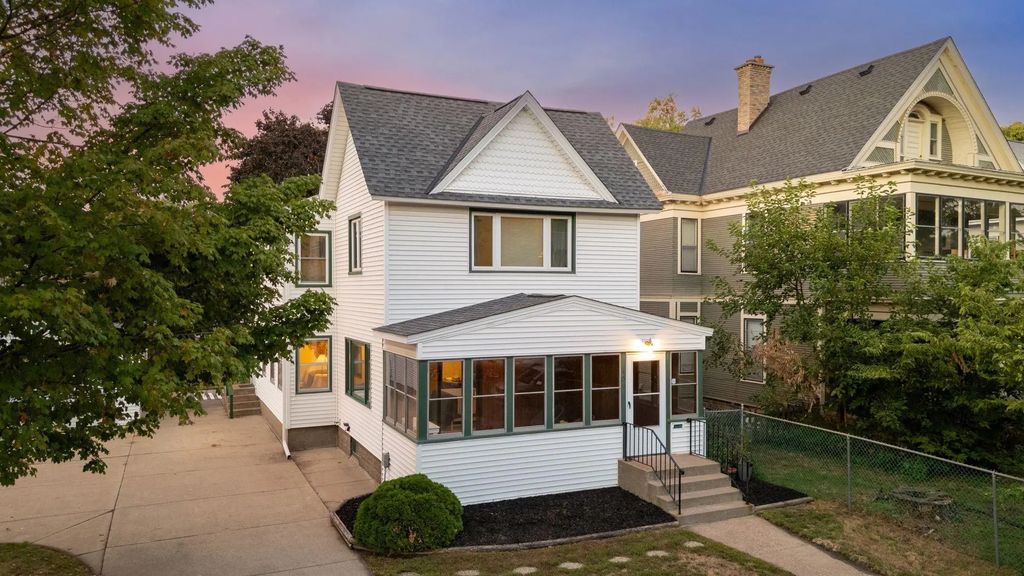 409 6th Street Se, Minneapolis