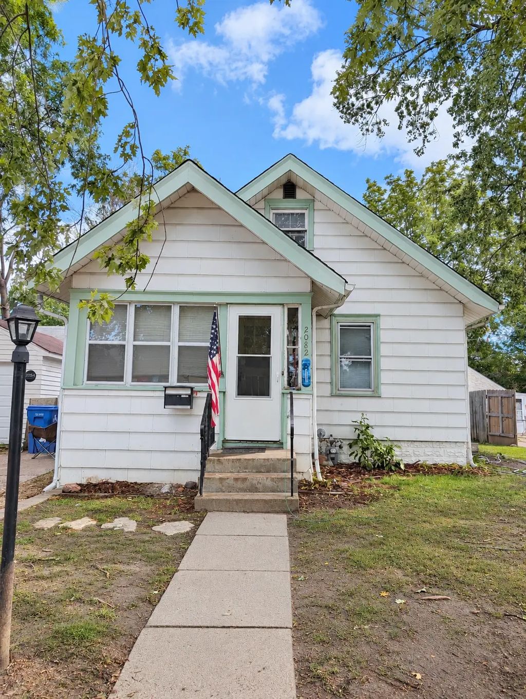 2082 Manitou Avenue, Saint Paul