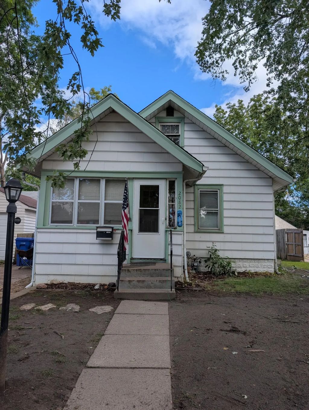 2082 Manitou Avenue, Saint Paul