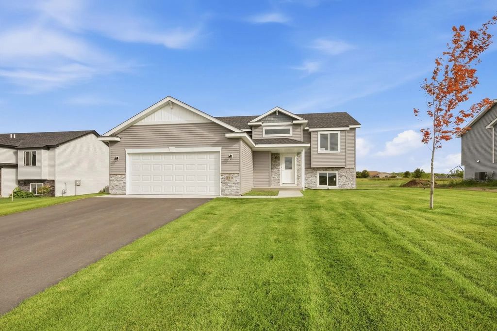 110 Woolgrass Way, Avon