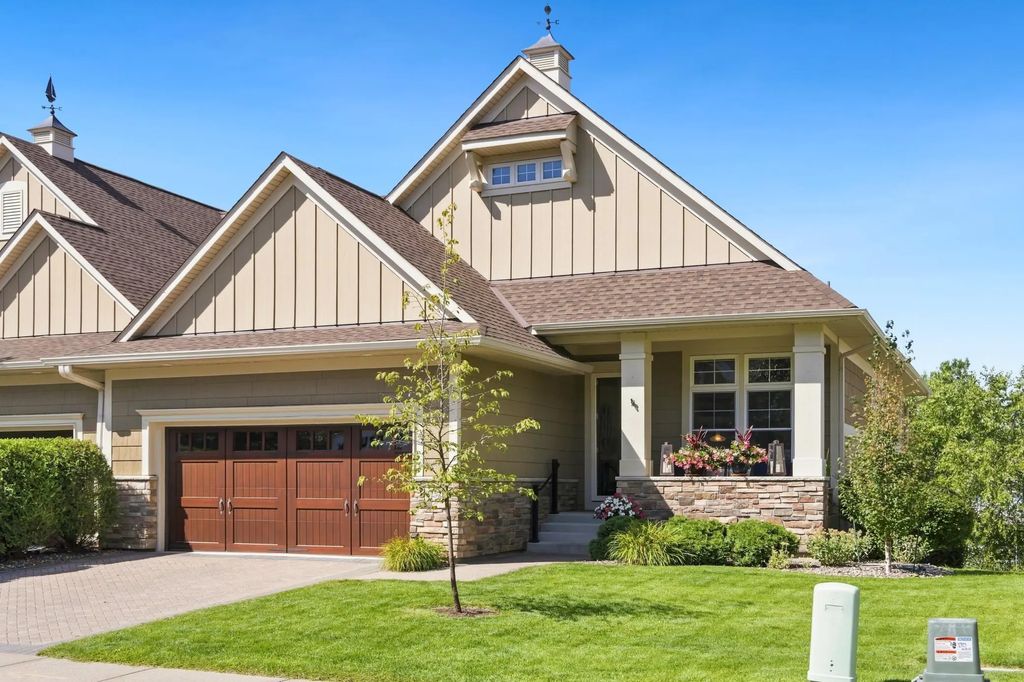 8752 Lake Riley Drive, Chanhassen