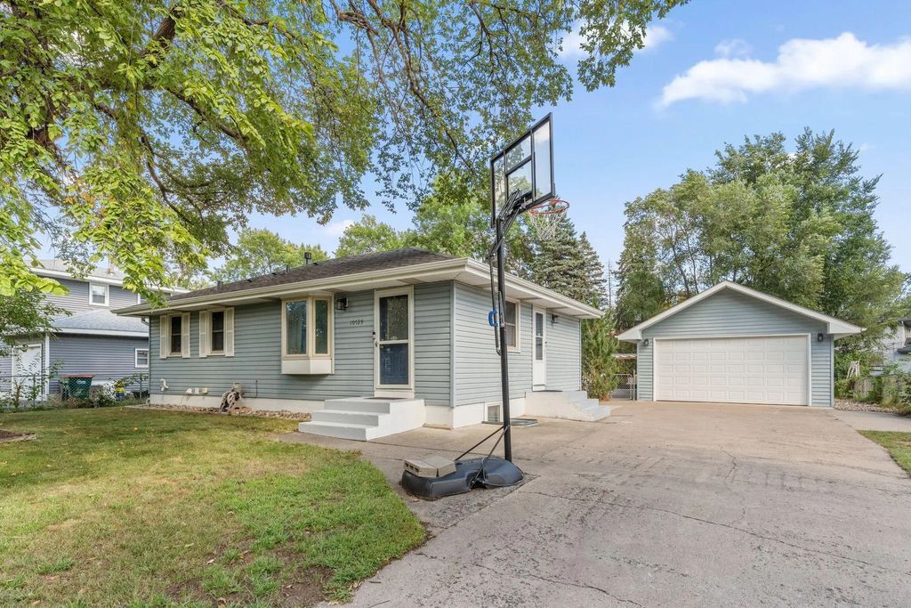 10729 Terrace Road Ne, Blaine