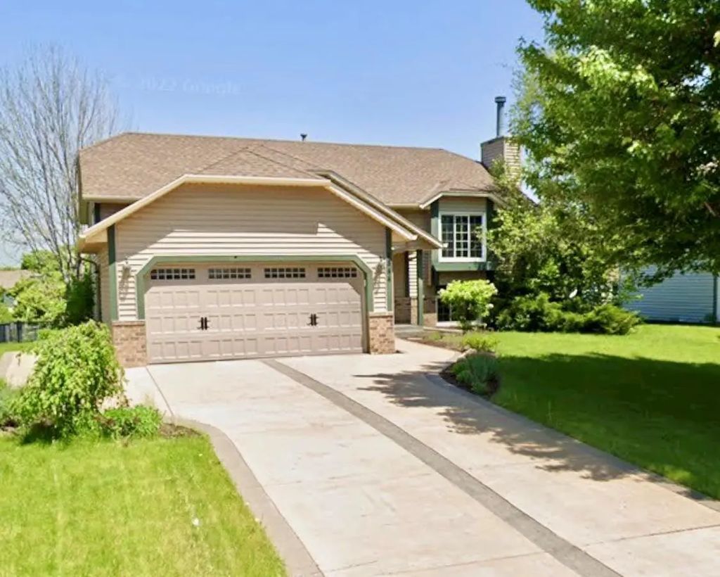 8844 Acadia Road, Woodbury