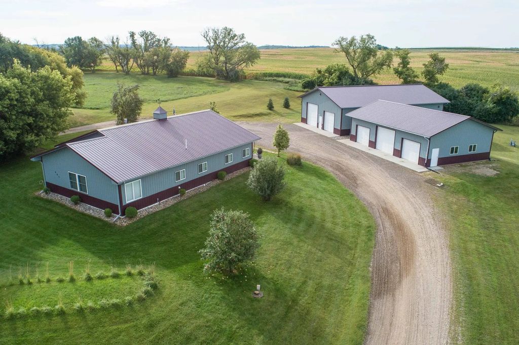 403 W Prairie Avenue, Elizabeth