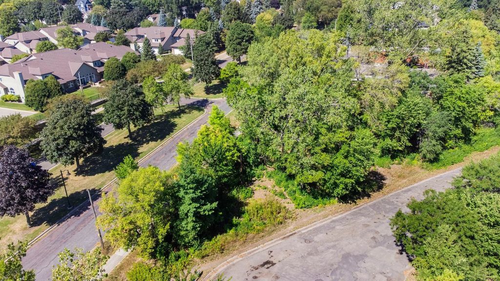 1817 Stinson Parkway, Minneapolis
