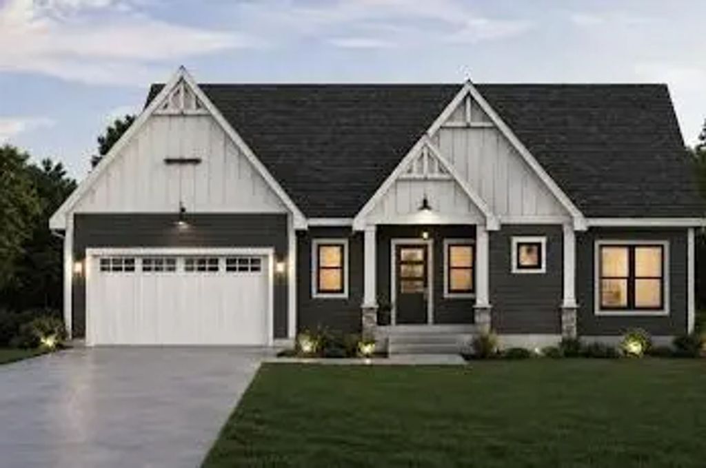 692 Skillman Avenue W, Roseville