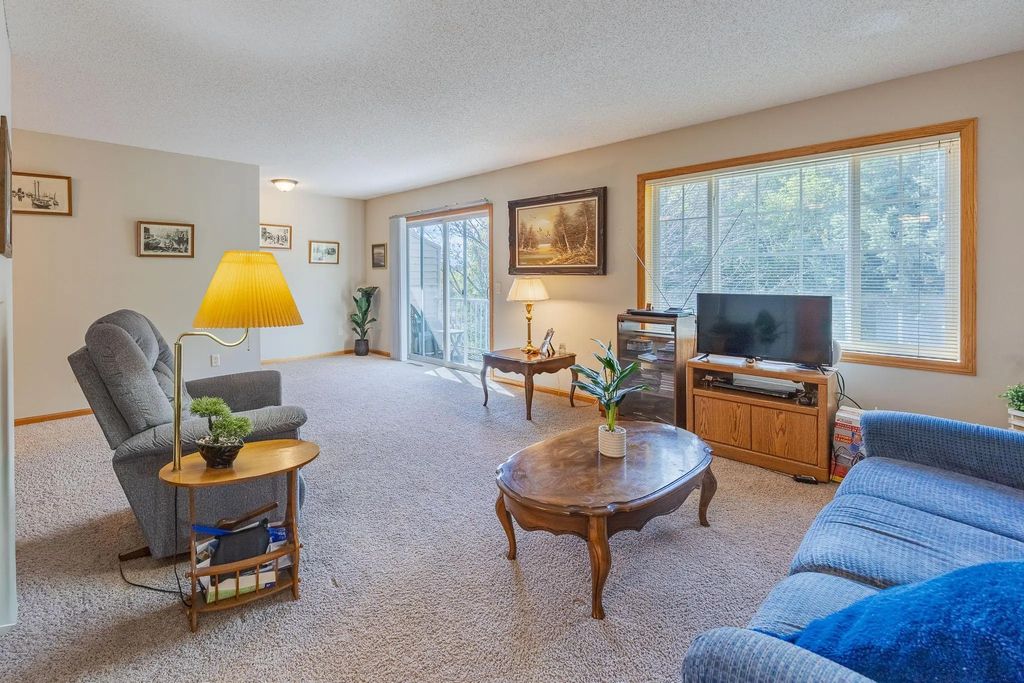 1555 County Road D E B, Maplewood