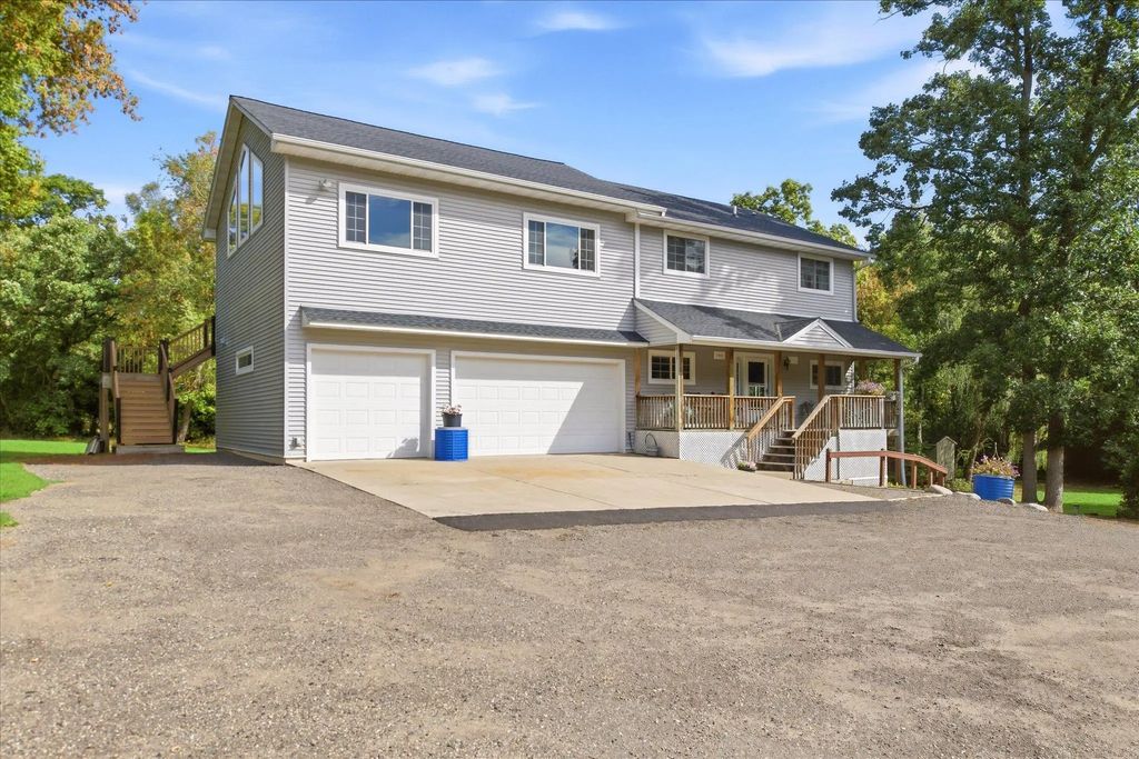 14690 284 1/2 Avenue Nw, Zimmerman