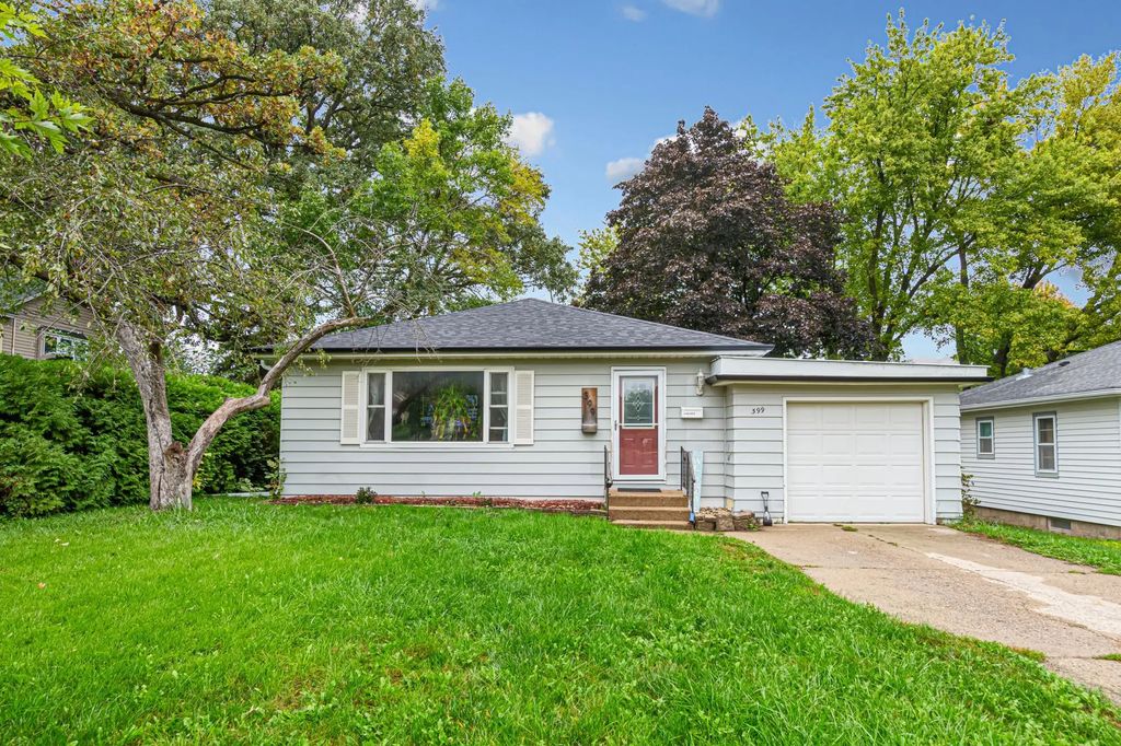 399 E Hawthorne Street, Albert Lea