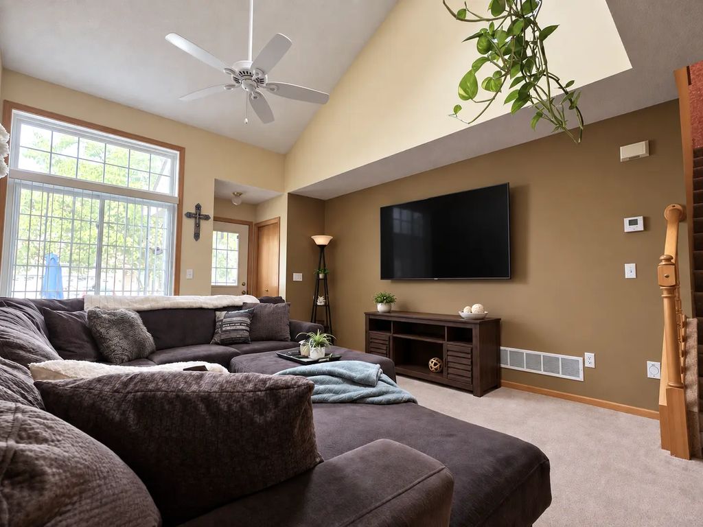 14211 Xenon Street Nw 23nw, Ramsey