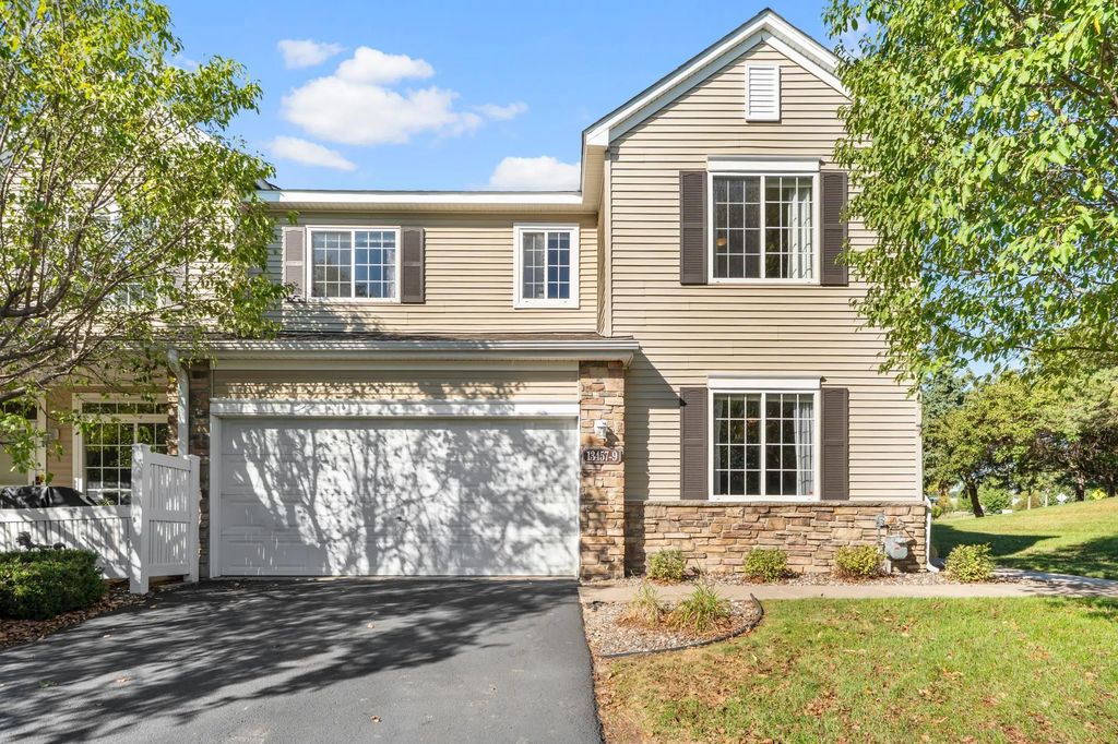 13457 Europa Court N 9, Hugo