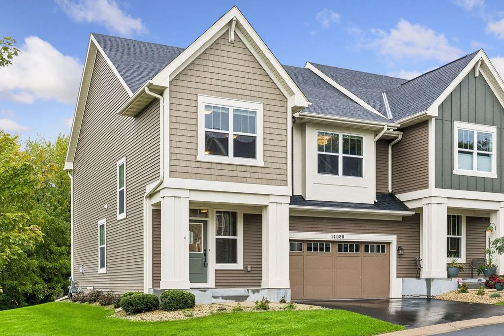 14080 Burgundy Court, Rosemount