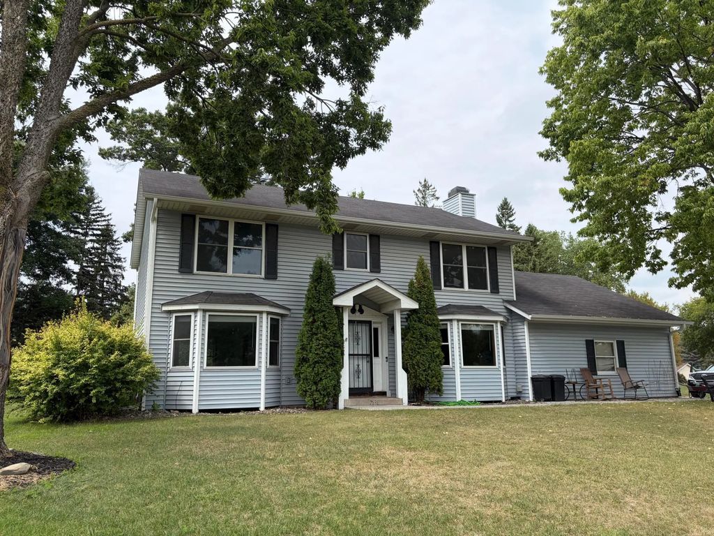 7831 Danner Court, Inver Grove Heights