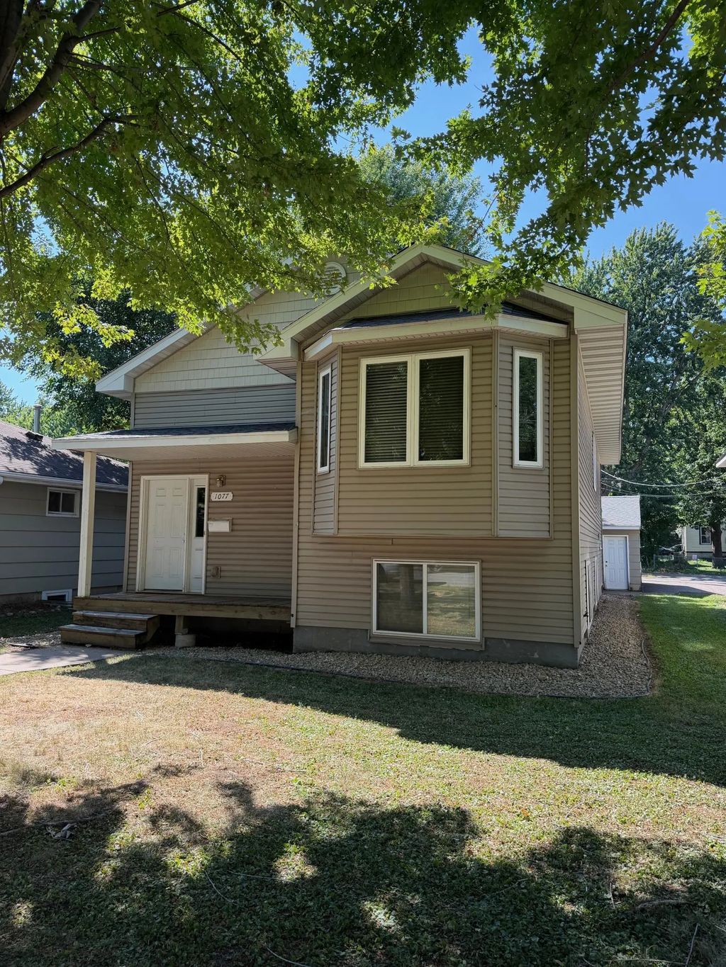 1077 26th Avenue Se, Minneapolis