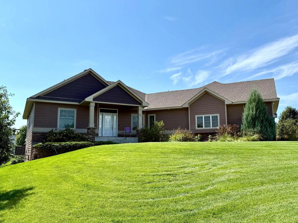 1614 Quie Lane, Northfield