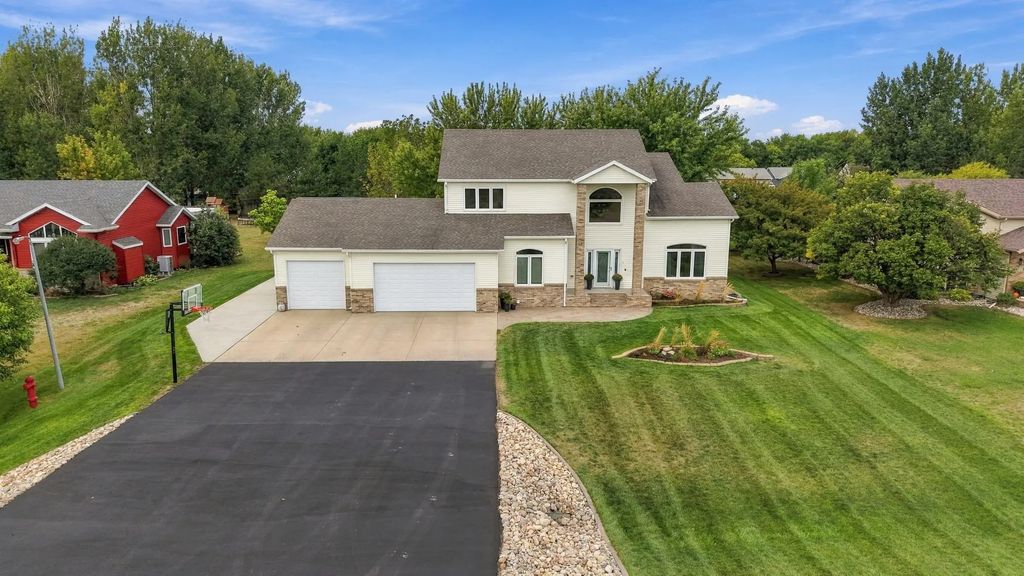 316 Interstate Boulevard, Harwood