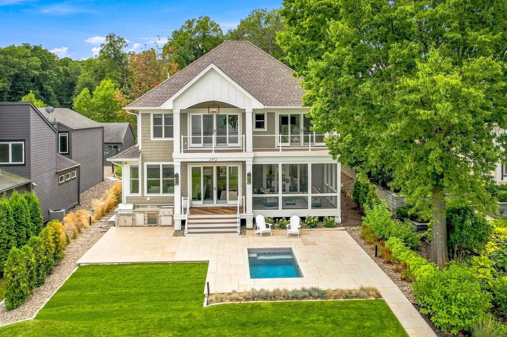 2412 Lafayette Road, Wayzata
