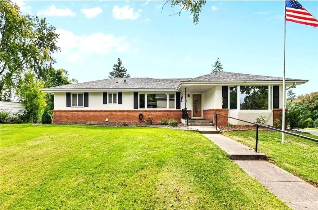 13881 90th Avenue N, Maple Grove