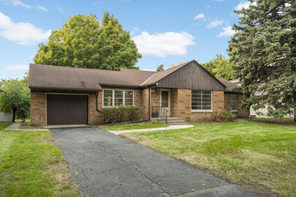 2622 Salem Avenue, Saint Louis Park