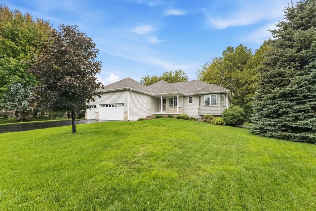 22048 Elston Avenue, Forest Lake