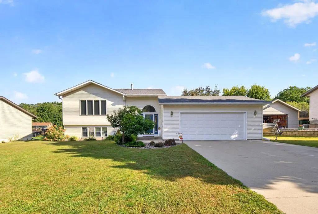 608 James Street Ne, Chatfield
