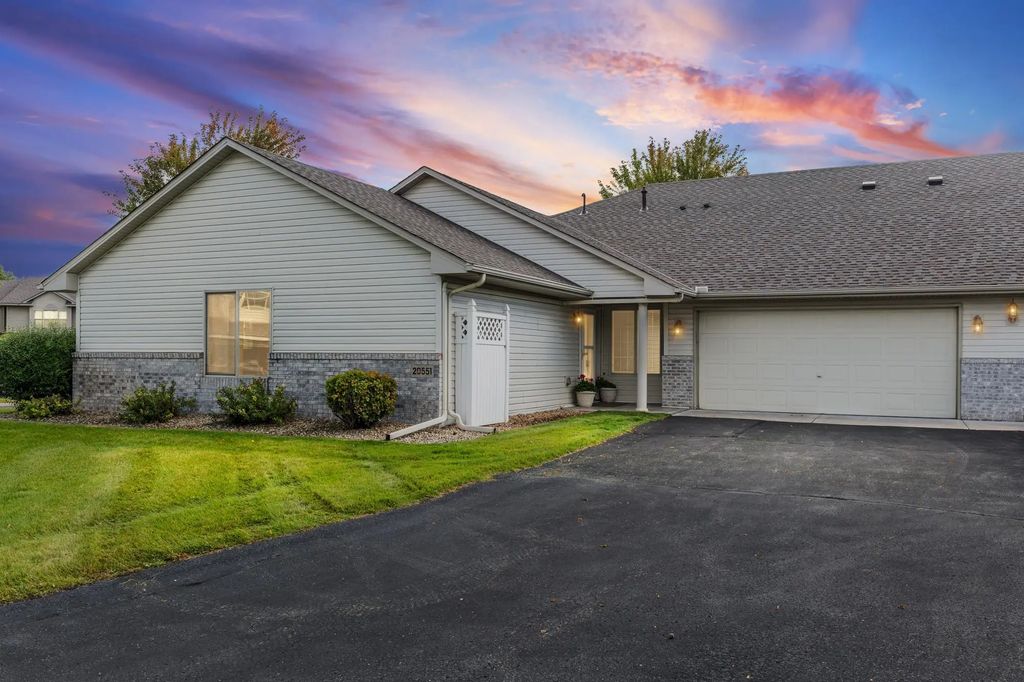 20551 Twilight Trail, Rogers