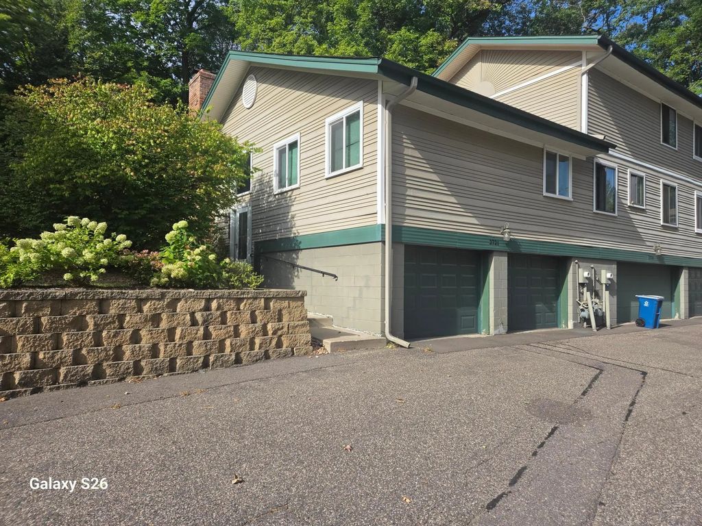 2721 Terraceview Lane N, Plymouth