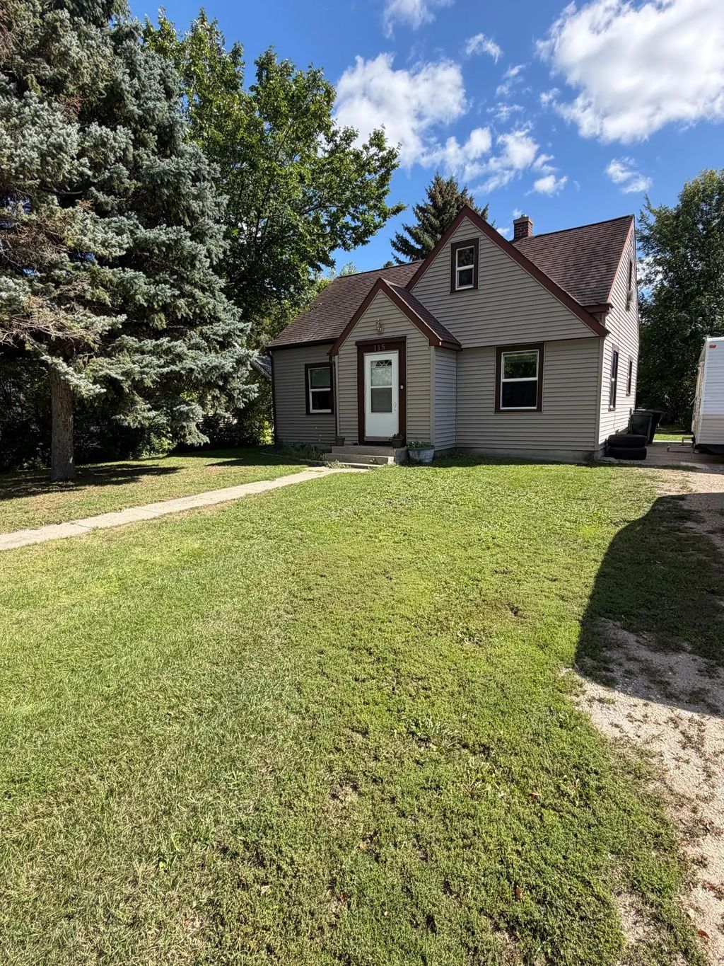 115 Riverside Drive, Stephen