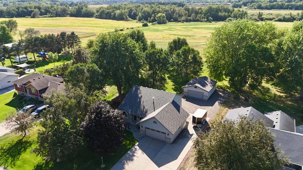 24825 22nd Avenue, St Augusta