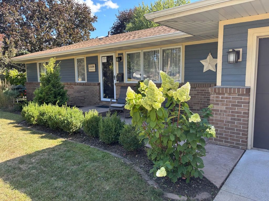 2508 34th Avenue Ne, Saint Anthony