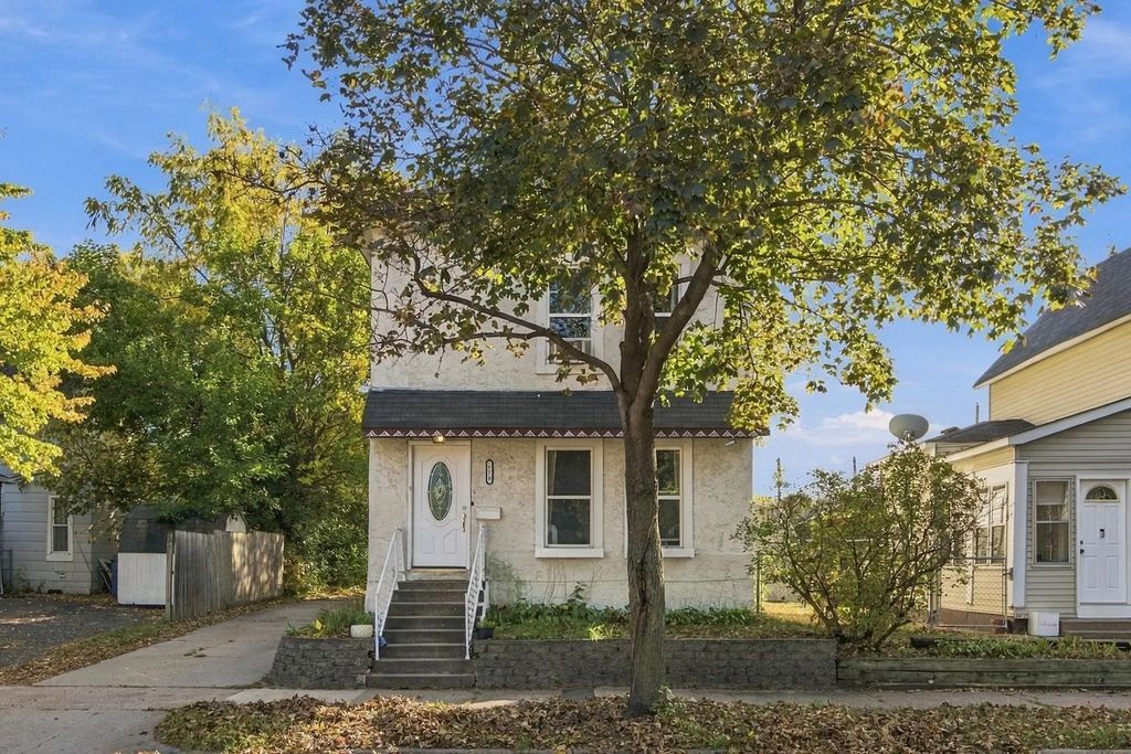 718 19th Avenue Ne, Minneapolis