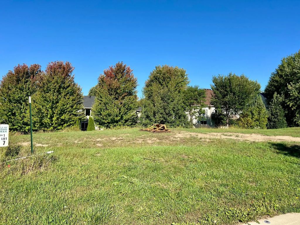 1908 Erie Drive, Northfield
