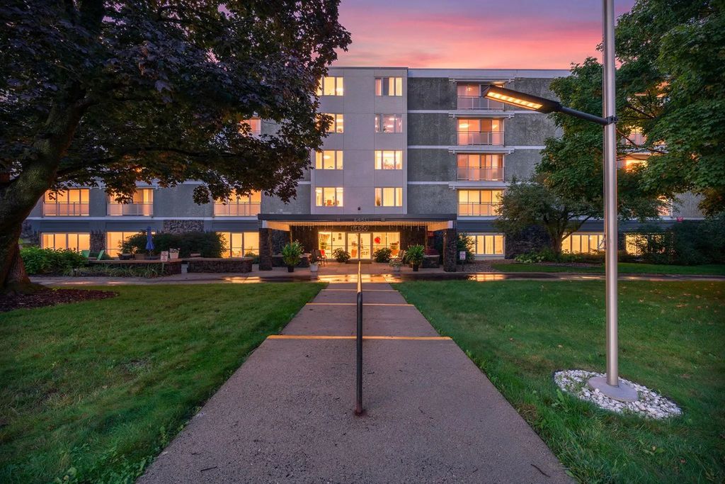 6450 York Avenue S 207, Edina