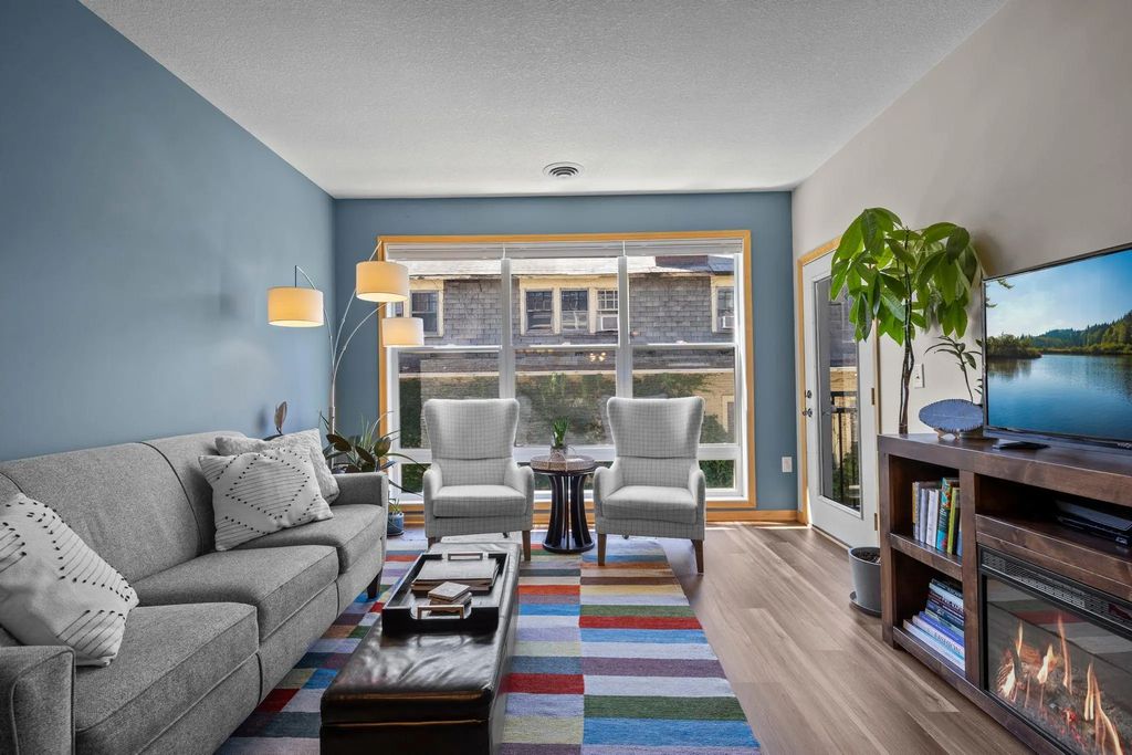 301 Oak Grove Street 308, Minneapolis