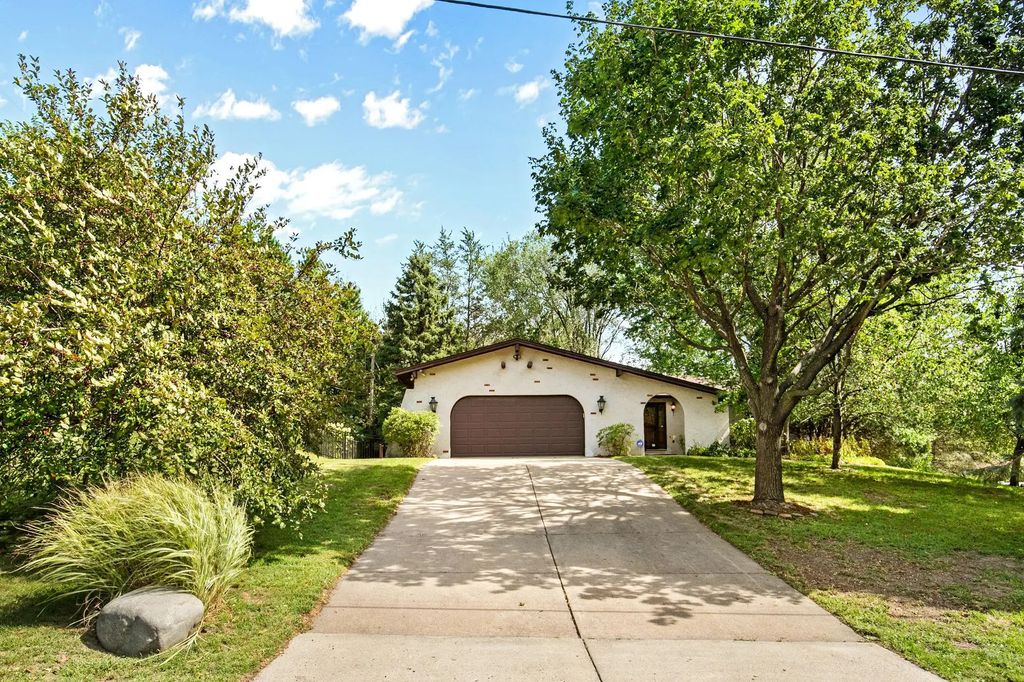 4030 Mackubin Street, Shoreview
